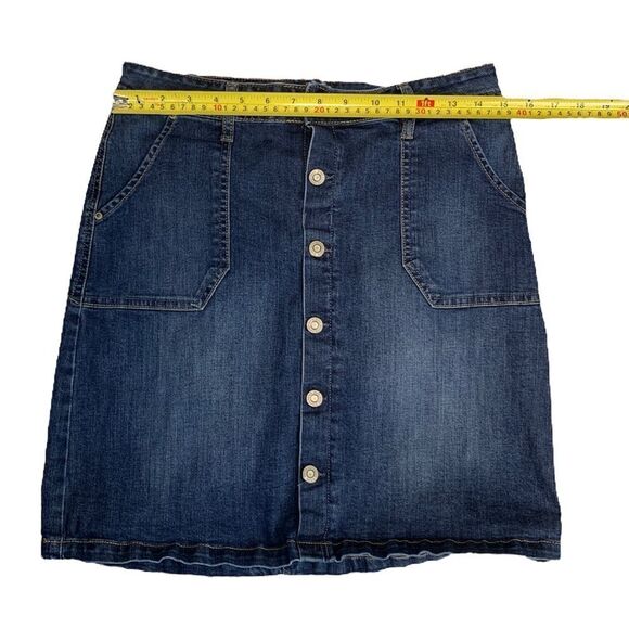 KENSIE Dark Denim Buttoned skirt - Picture 6 of 6
